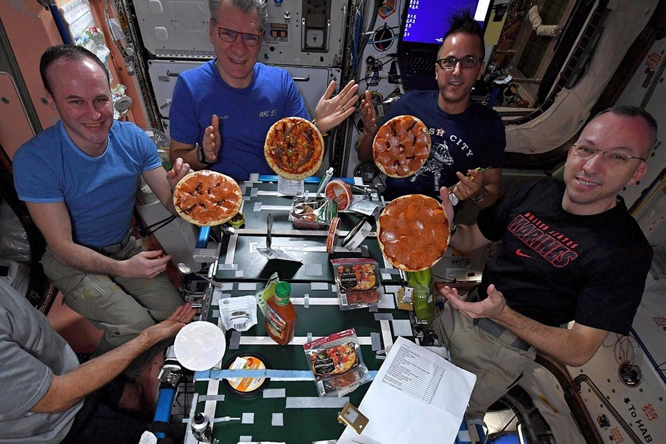    На сегодняшний день суточный рацион на МКС рассчитан на 3 000 килокалорий. Фото: Nasa/ZUMAPRESS.com/Global Look Press