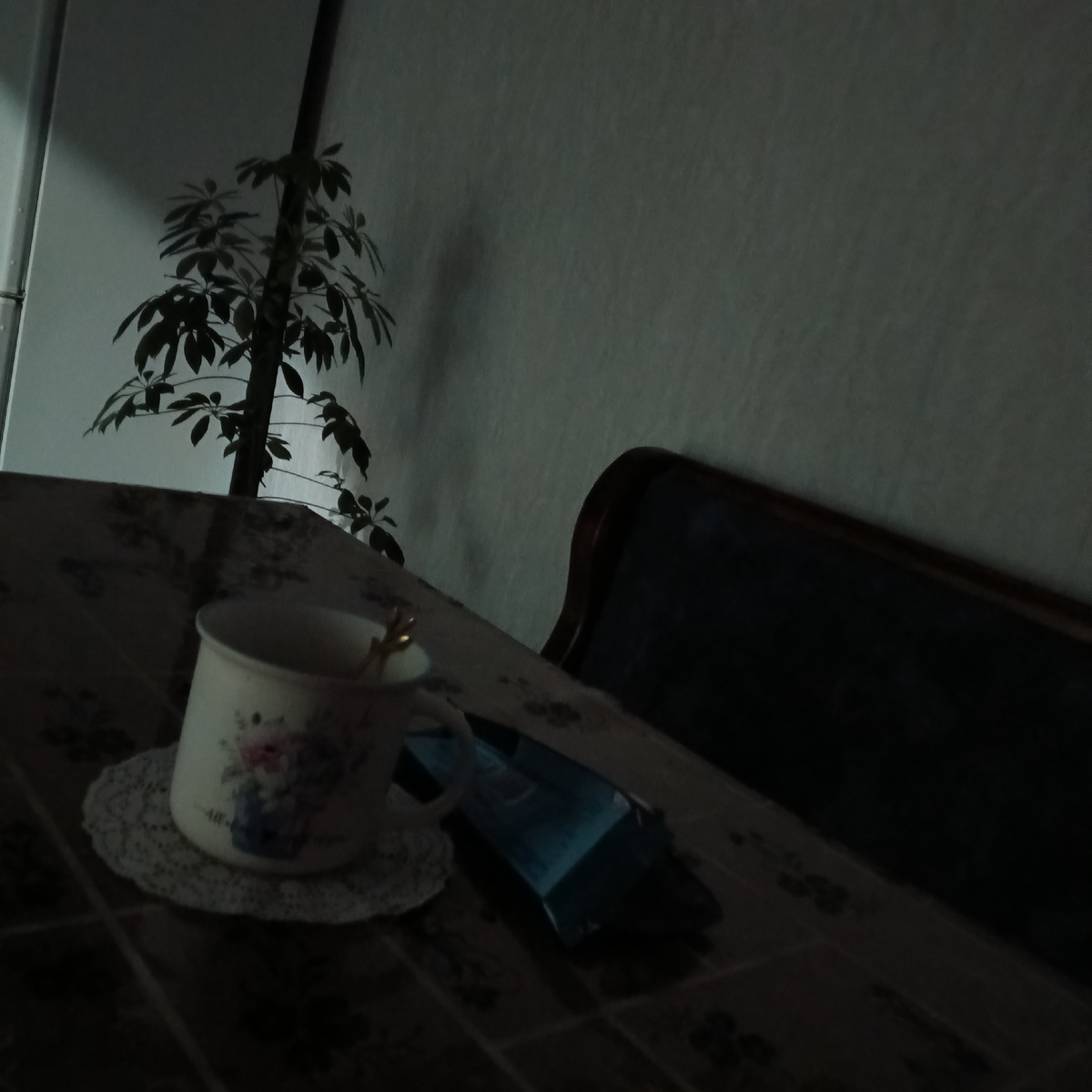 В выходные дни организм любит поднимать меня ни свет ни заря. Кофе❤️