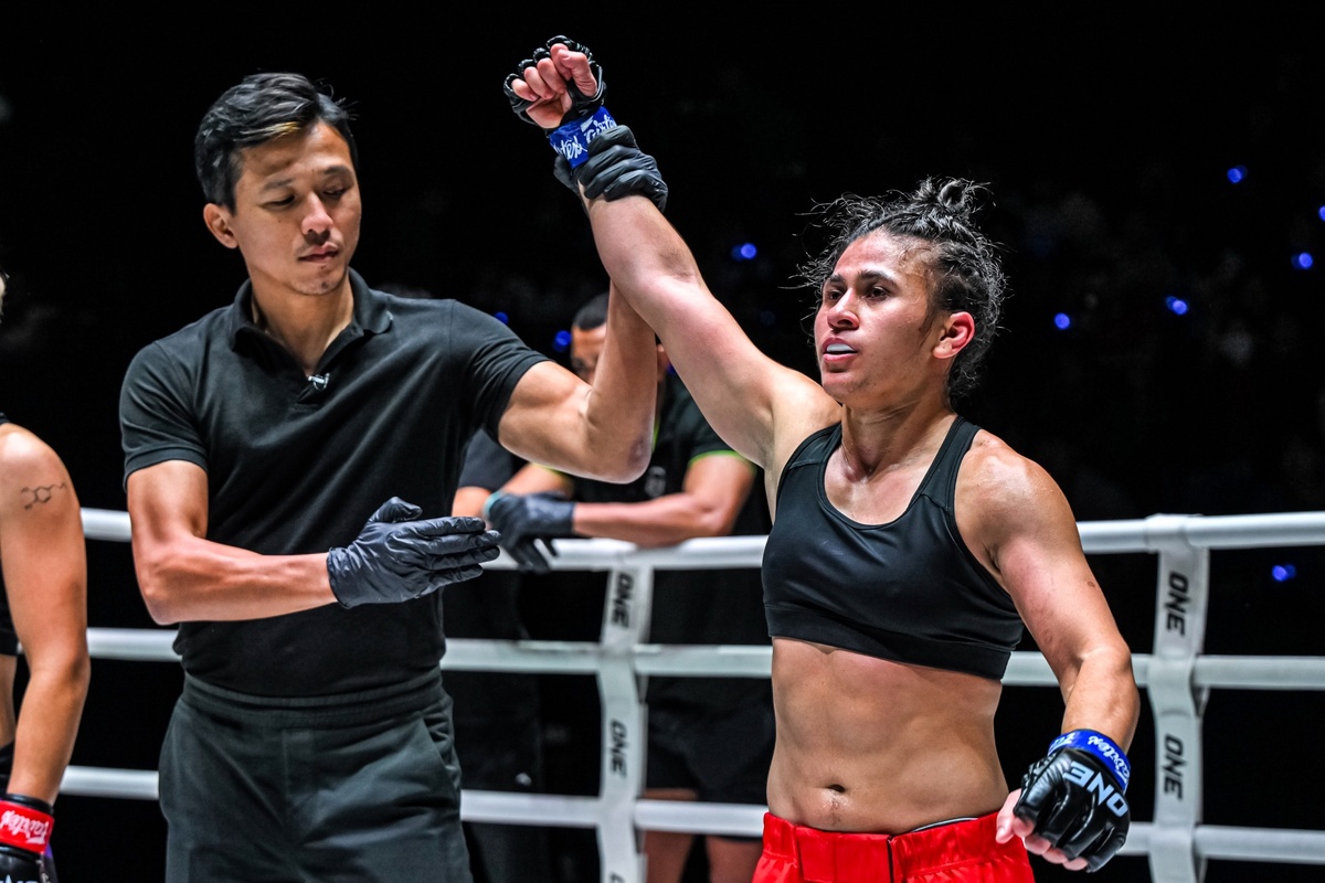 Фото с https://vk.com/zemi_alieva