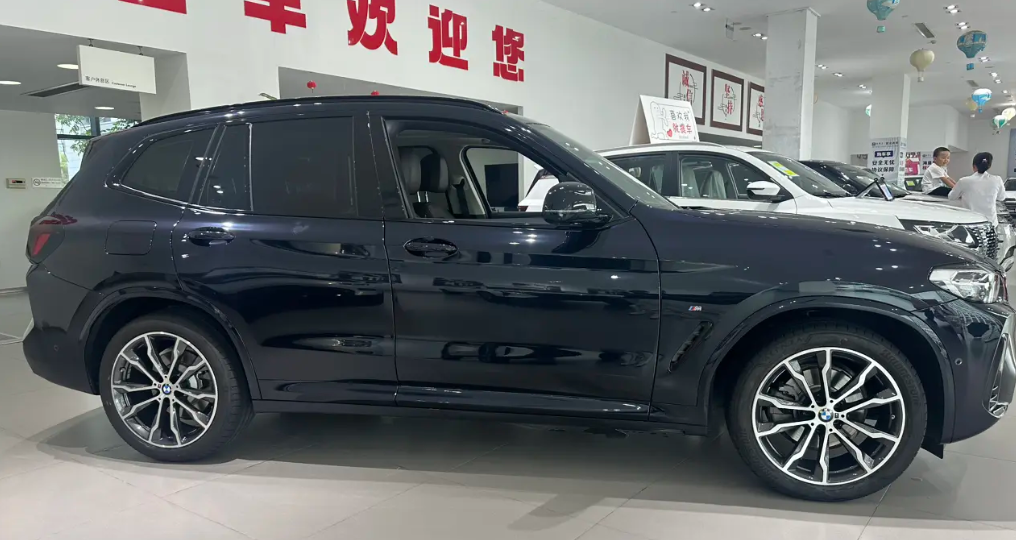 BMW X3 xDrive30i из Китая за 6,4 млн: 2.0 турбо, полный привод и M-пакет. Что стоит знать перед покупкой