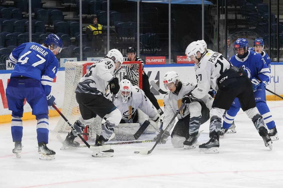    Последний гостевой матч сезона стал для «Тайфуна» испытанием на прочность. Фото: МХК «Тайфун»
