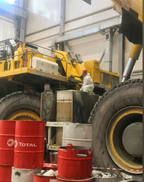 Фото нашего читателя "Юрий Стрелец". ППР. Планово профилактический ремонт.