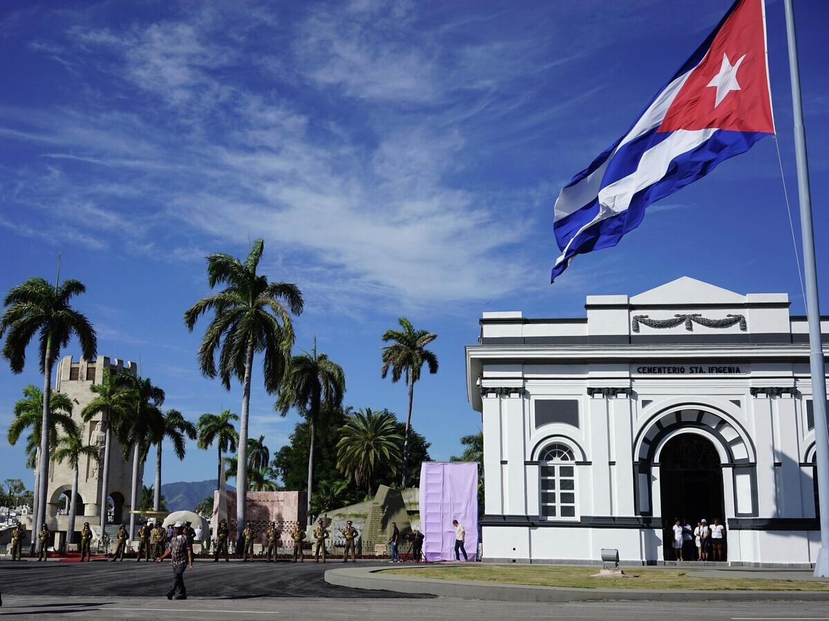    Флаг Кубы в Сантьяго | © AP Photo / Christine Armario