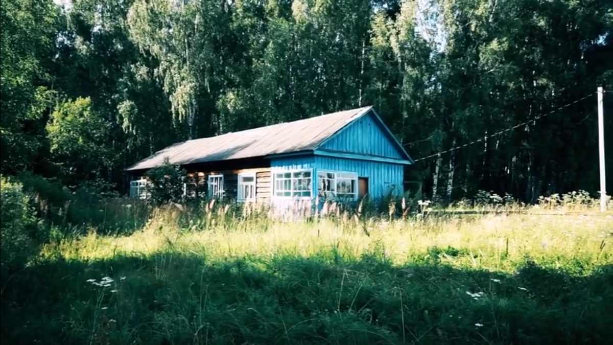 Россия: причины сокращения сельских школ. Кадр из видео