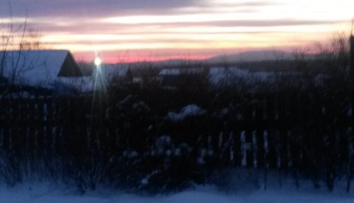 Зимний день, конечно, стал длиннее. Но без электричества многие процессы невозможны даже в удалённом северном селе / фото: Vostok.Today