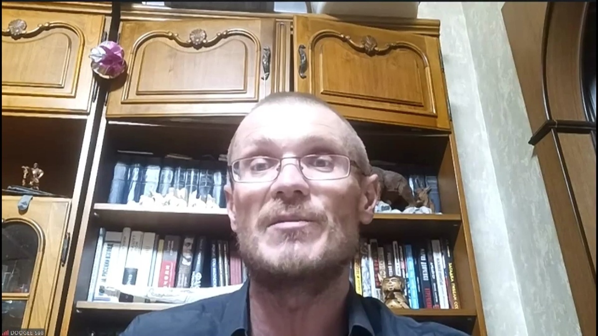    Lиректор Центра геополитических исследований Института инновационного развития Дмитрий Родионов