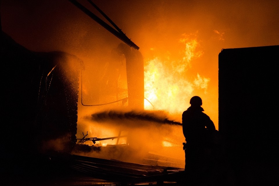    Пожар на НПЗ в Краснодарском крае полностью ликвидирован Андрей ЦЫГАНОВ