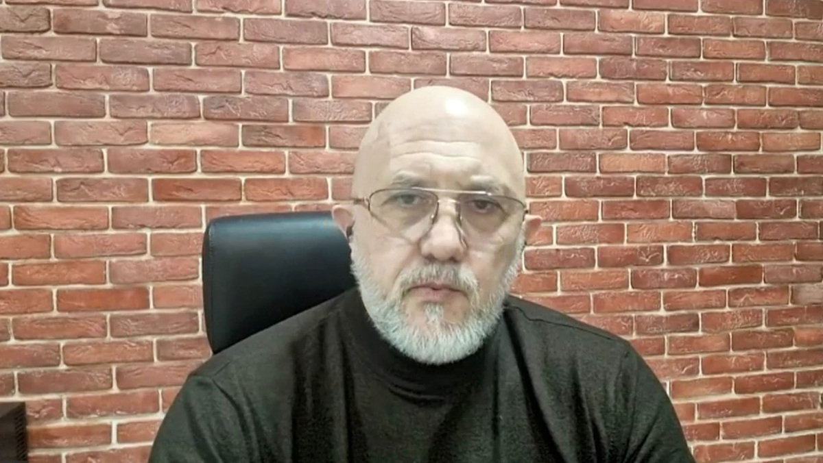    политолог Евгений Михайлов