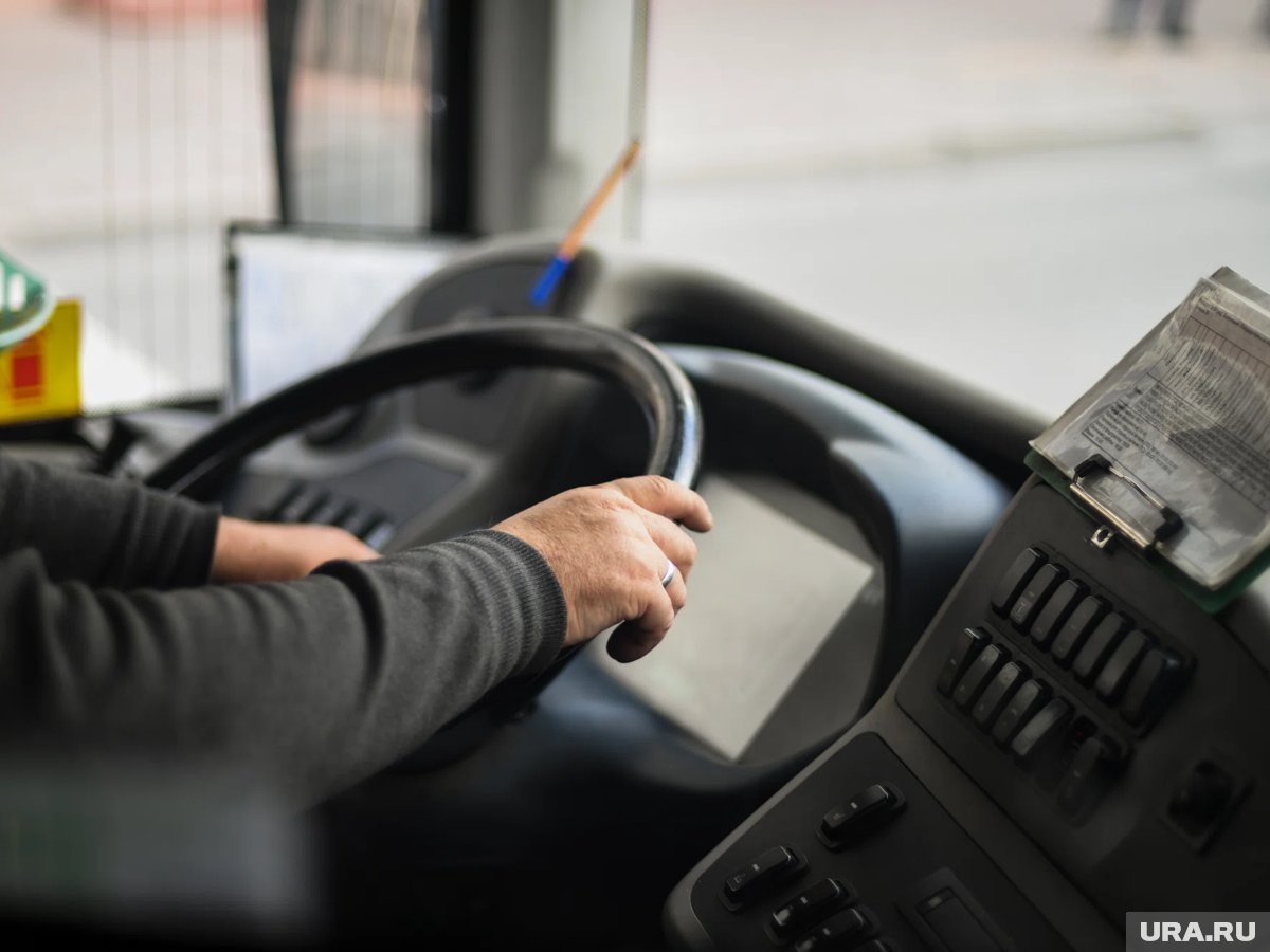     В Кургане водитель и кондуктор высадили ветерана боевых действий из автобуса