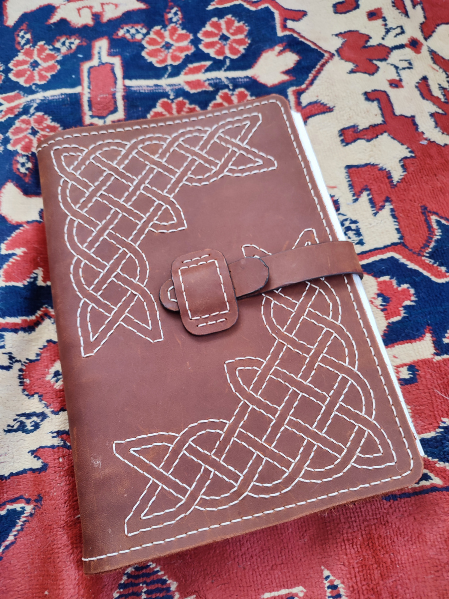 Мой вышивальный дневник, сделанный своими руками