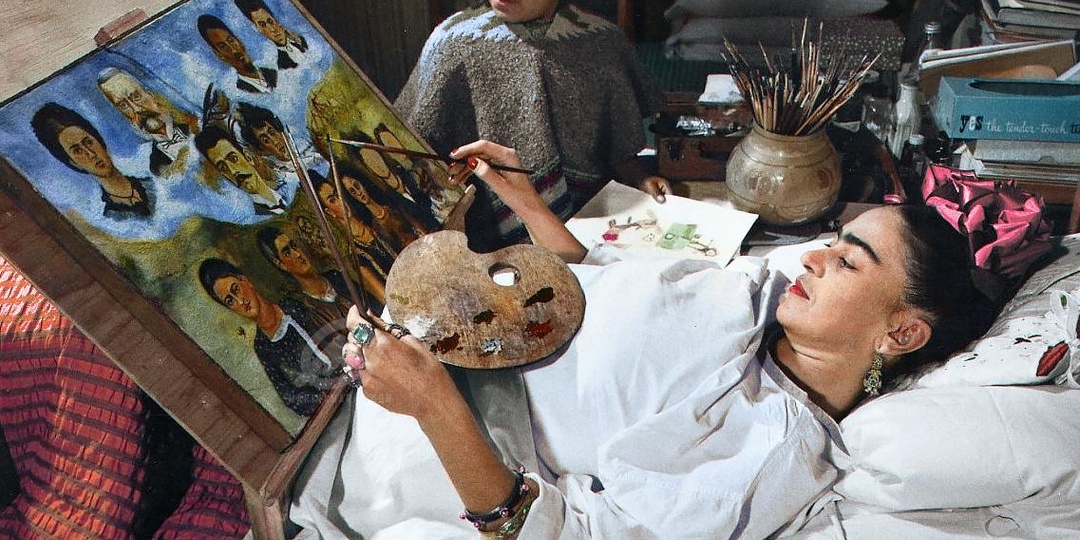 «Да здравствует жизнь»: Как Фрида Кало победила Европу и боль холстом