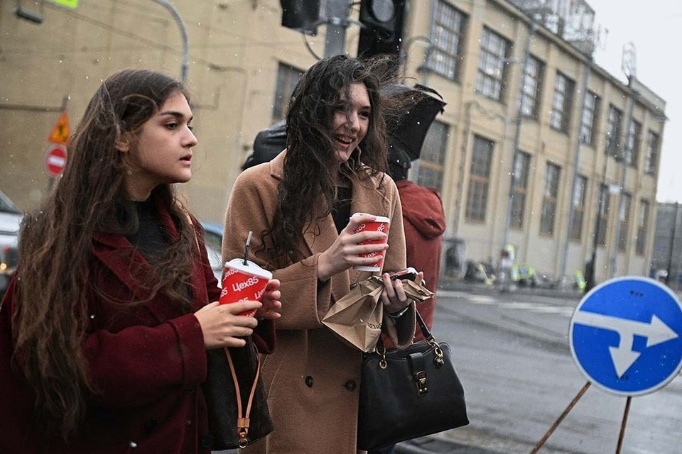    Небо затянут облака и подует сильный ветер. Алексей БУЛАТОВ