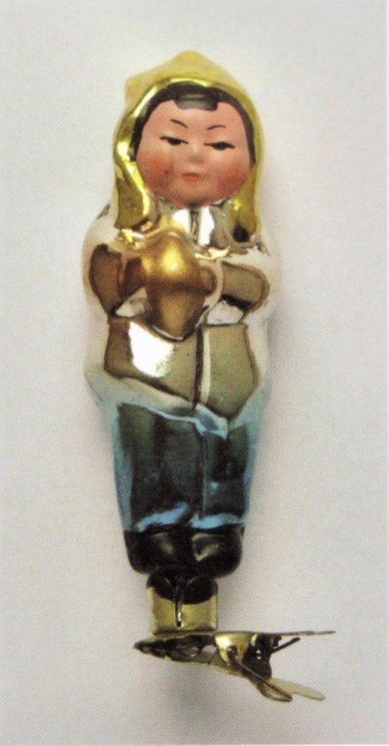 Китайский мальчик, фабрика стеклянных елочных украшений, г. Москва, 1960 г. Фото из каталога "Советские елочные украшения",  том 1