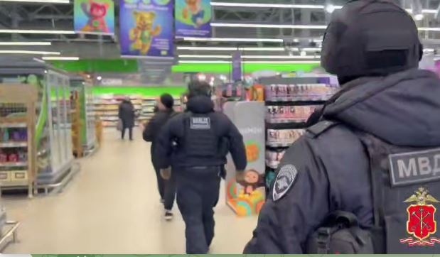 Фото: скриншот видео пресс-службы ГУ МВД РФ по Петербургу и Ленобласти