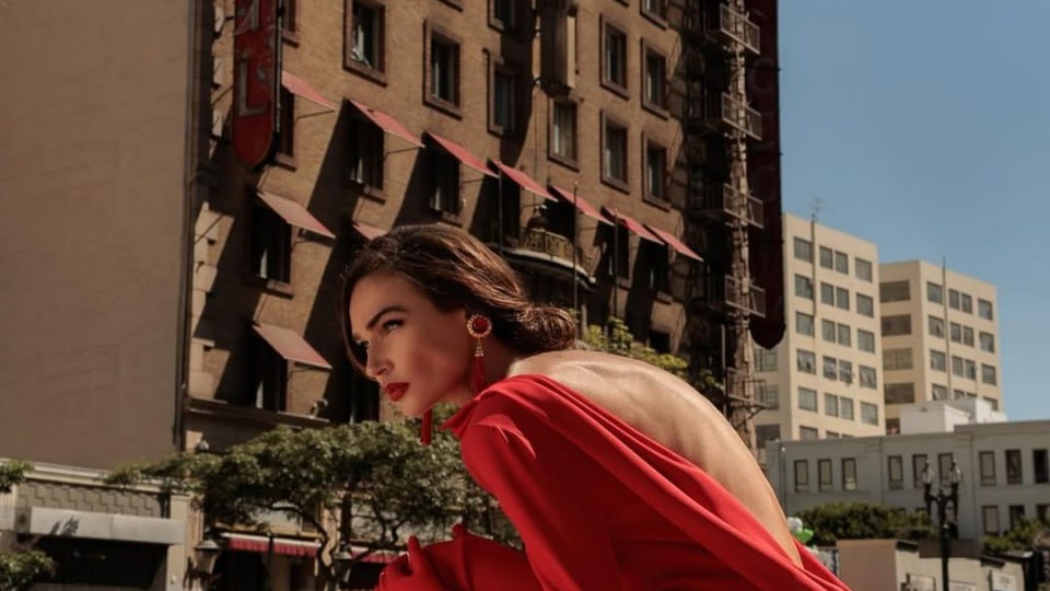 Алена Водонаева в новой фотосессии! Хочется ей посоветовать хорошее слабительное