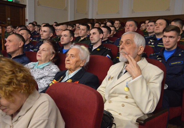 В Твери состоялась встреча с участниками патриотического проекта «Плечом к плечу»