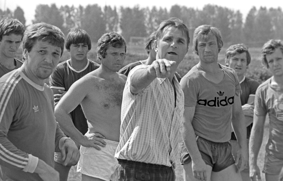    Виктор Тихонов (по центру)  Игорь Уткин/ТАСС