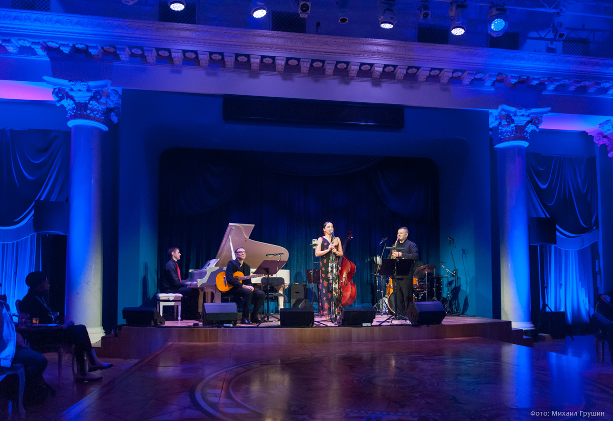 Секстет Карины Милициной в Геликон-Опере