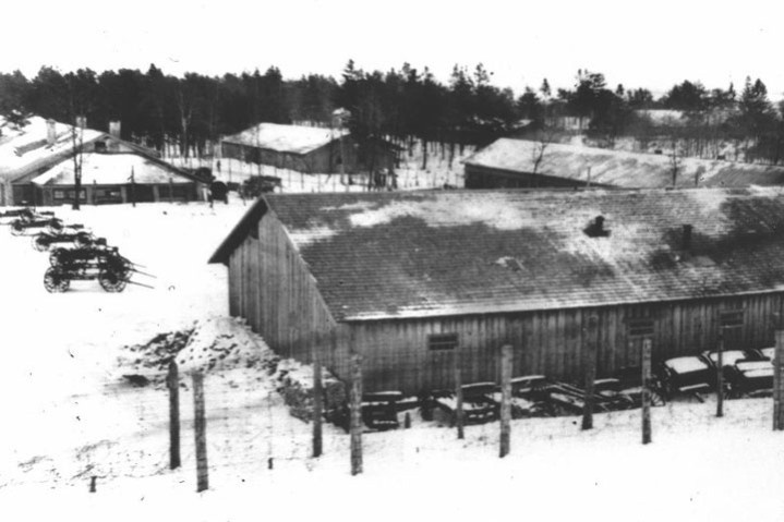 фото с сайта: https://yandex.ru/images/search?img_url=https%3A%2F%2Fnovayagazeta.ru%2Fstatic%2Frecords%2Fbbac518e32d64368989c9e87acd2ad49.jpeg&lr=35&pos=15&rpt=simage&source=serp&stype=image&text=%D0%B1%D0%B0%D1%80%D0%B0%D0%BA%D0%B8%20%D1%8F%D0%BF%D0%BE%D0%BD%D1%81%D0%BA%D0%B8%D1%85%20%D0%BF%D0%BB%D0%B5%D0%BD%D0%BD%D1%8B%D1%85%20%D0%B7%D0%B8%D0%BC%D0%BE%D0%B9