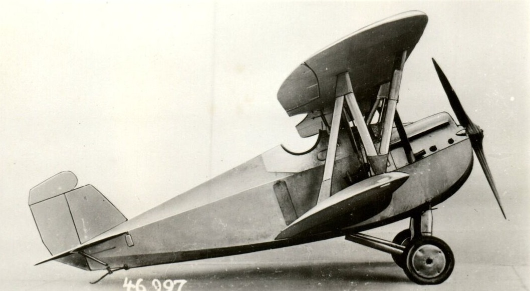 Первый опытный образец истребителя Хейнкель HD 23, построенный по заказу японской фирмы «Аити» в Германии в Варнемюнде на заводе «Хейнкель»