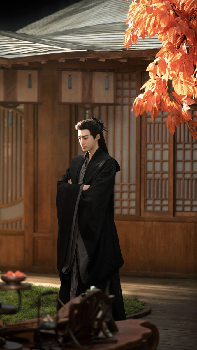 Листайте галерею! Под скулы Ван Хэди во всех вариациях у меня отдельная доска на пинтерест, потому что гиперфиксация - она такая 