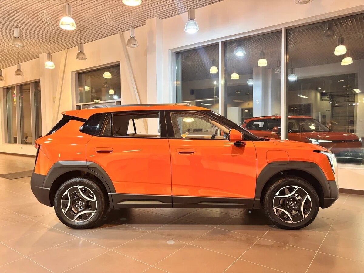 Наконец-то появился отечественный городской паркетник по приятной цене. Что это за модель и сколько она стоит? Источник иллюстрации - auto.ru