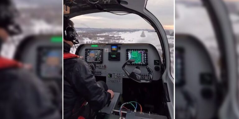 Самолёт "Танго" на лётных исытаниях