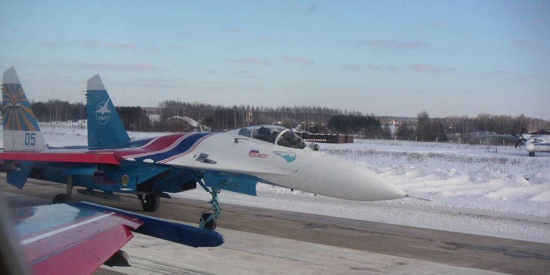 Каких-то ацать лет назад, полет тройкой в зоне по программе пилотажной подготовки