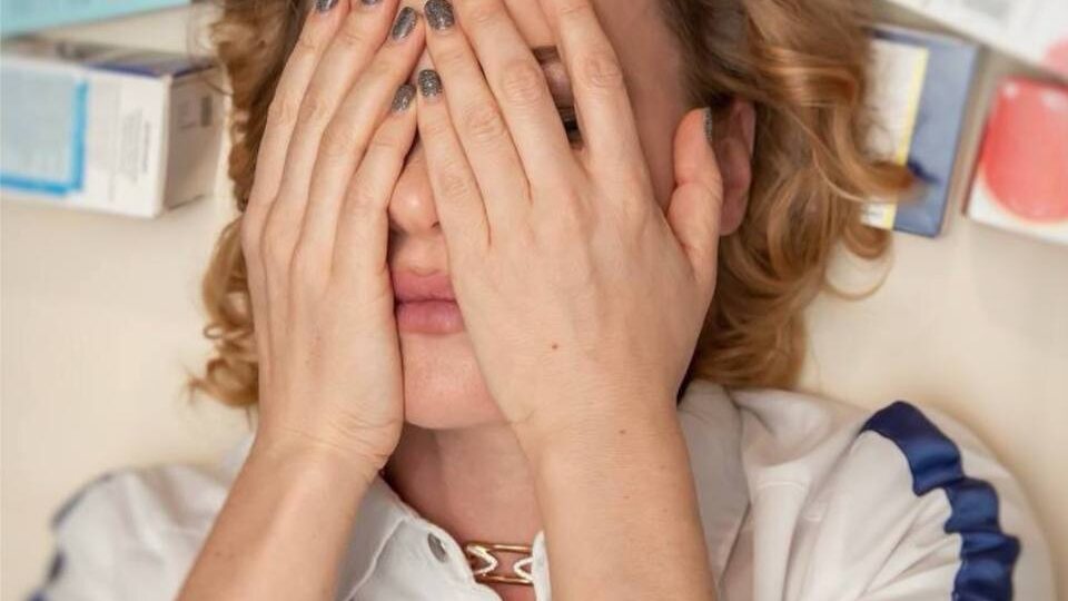 🤔 Почему аптечные средства и косметологические процедуры перестают помогать при розацеа