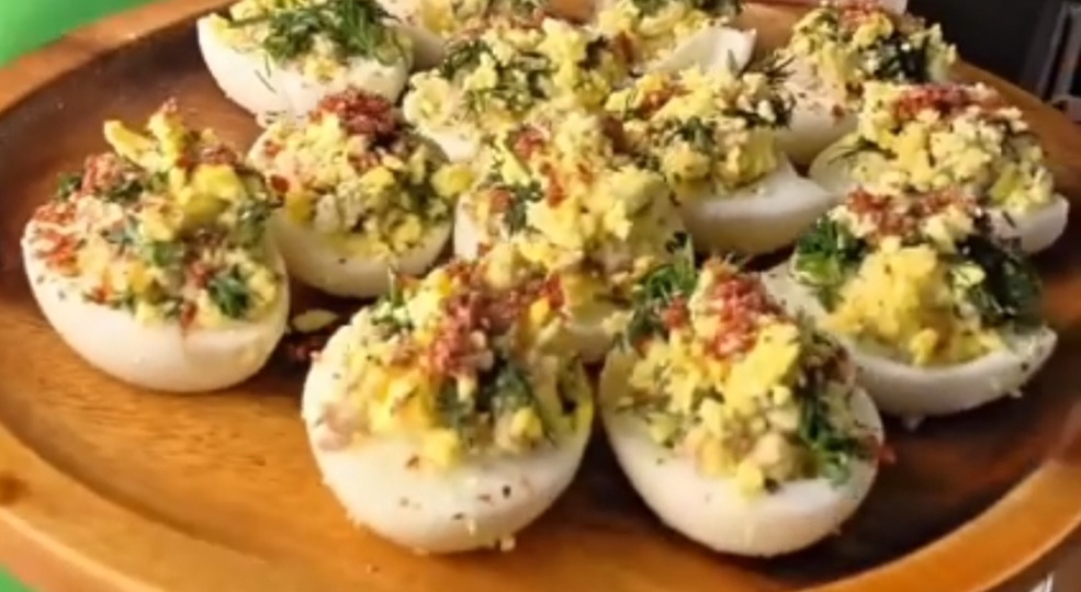 Простой рецепт приготовления фаршированных яиц
