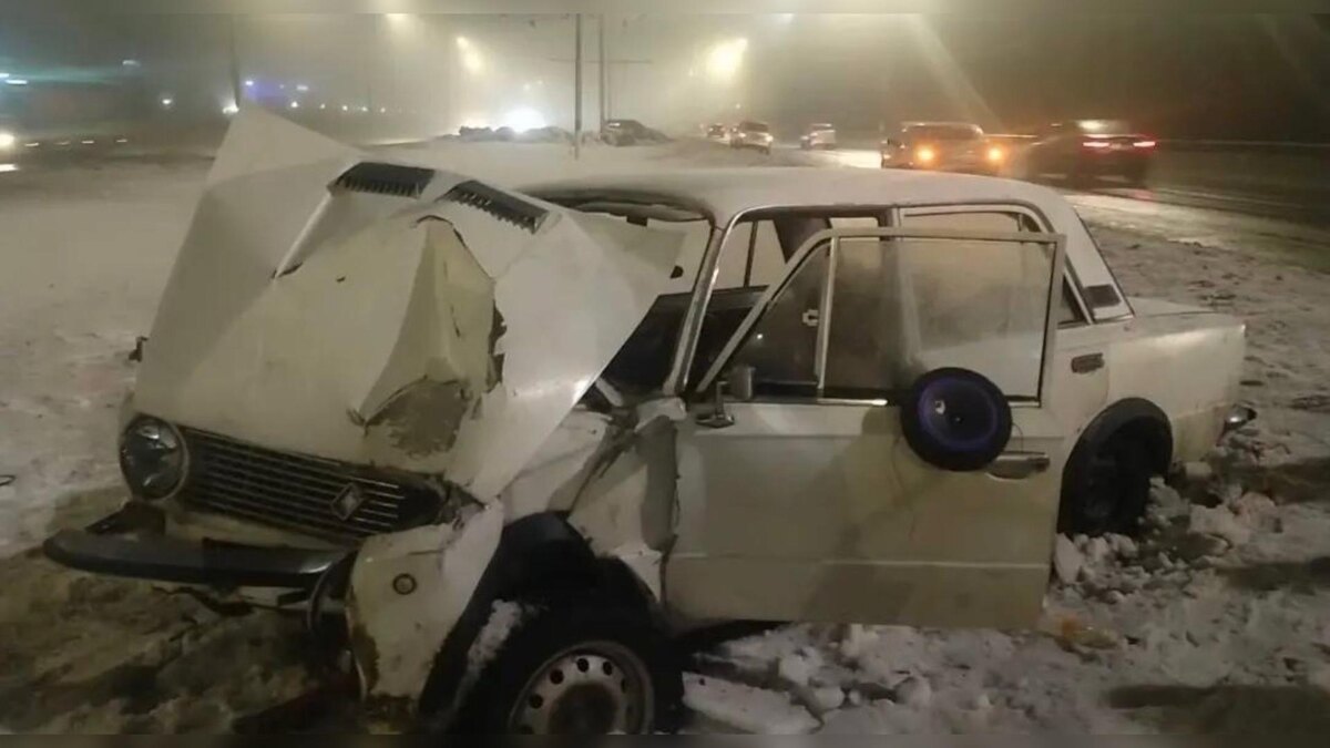    Подросток врезался в столб ЛЭП в Курске