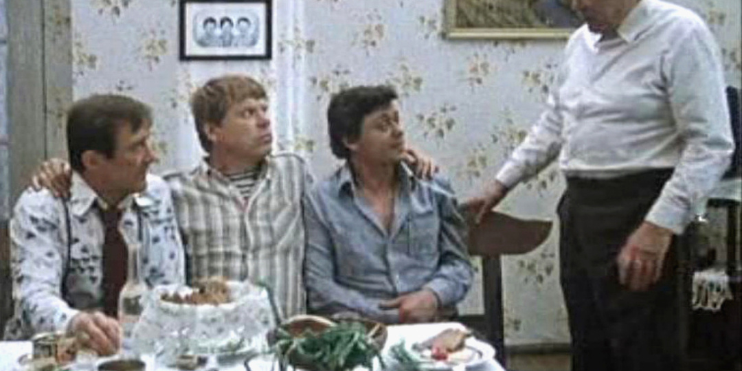 Помните «Белые росы»: что стало с актёрами фильма