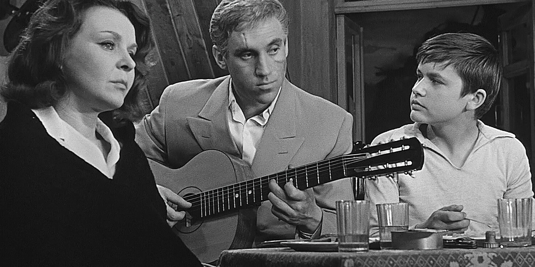 Тест по военным фильмам: узнайте кино по песням-подсказкам