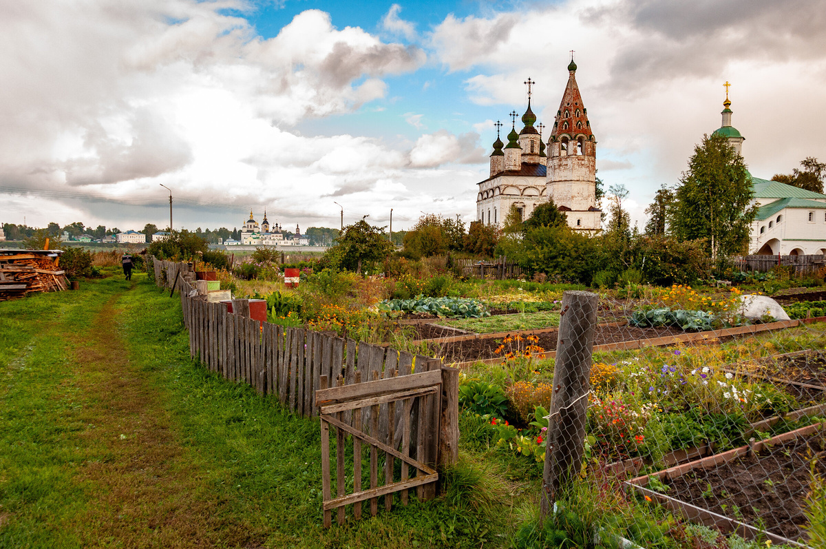 даже в Великом Устюге можно найти вполне сельские уголки