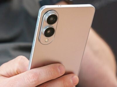    Samsung сомневается в будущем ультратонких смартфонов и тройных раскладушек