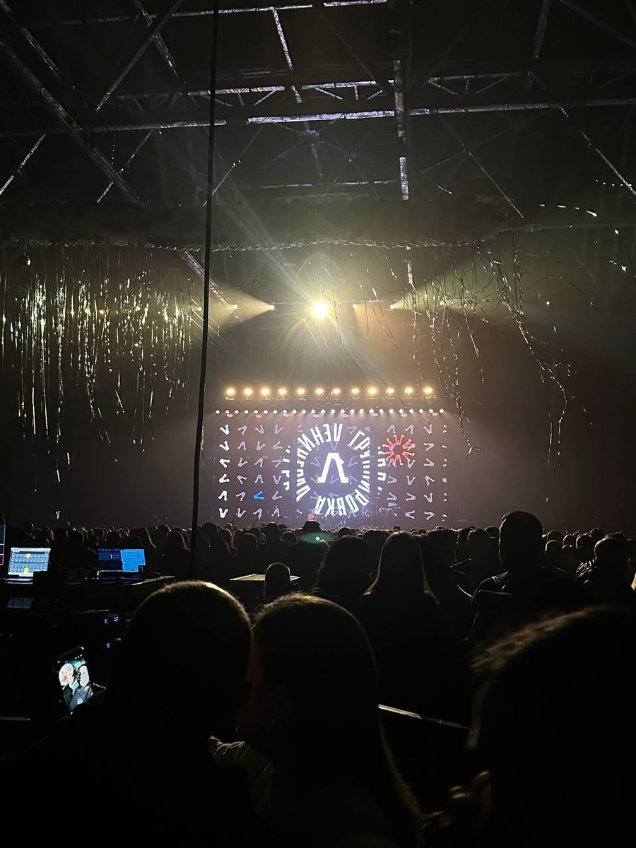    Ледовый дворец был полон фанатов в Иркутске 27 февраля.