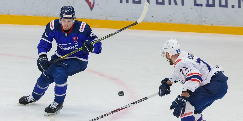    Нижегородский клуб «Торпедо-Горький» обыграл самарский ЦСК ВВС со счётом 2:1. ХК "Торпедо"