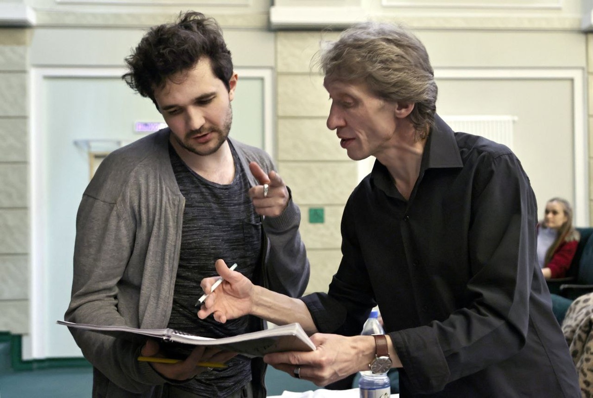 Дмитрий Рыдаев и дирижер Ростовского государственного музыкального театра Алексей Шакуро