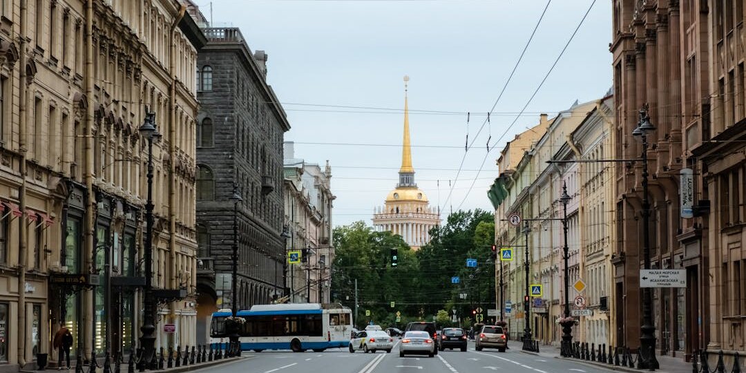 Обзорная экскурсия по Петербургу: лучшие места, история и советы от гидов