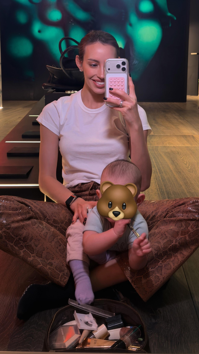    Валентина Иванова с дочерью. Фото: Инстаграм (запрещён в РФ) @halfbloodval