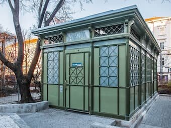 Общественный туалет в г. Вена (Австрия)