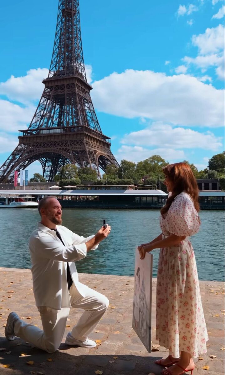 Златопольский сдела Чеховой предложение на фоне Эйфелевой башни. Фото: соцсети