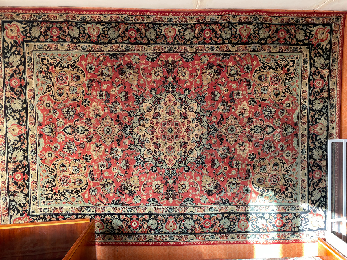 Ковер. Производство СССР. 80 е г. (3м*2м)