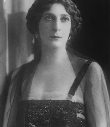 НЕ РОДИСЬ КРАСИВОЙ ДОЧЕРЬЮ ИМПЕРАТОРА - БУМЕРАНГ ЕКАТЕРИНЫ ЮРЬЕВСКОЙ