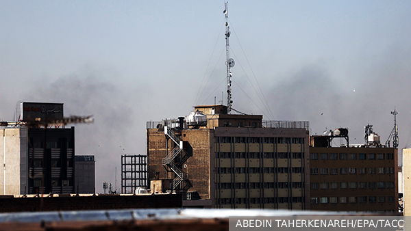     Фото: ABEDIN TAHERKENAREH/EPA/ТАСС