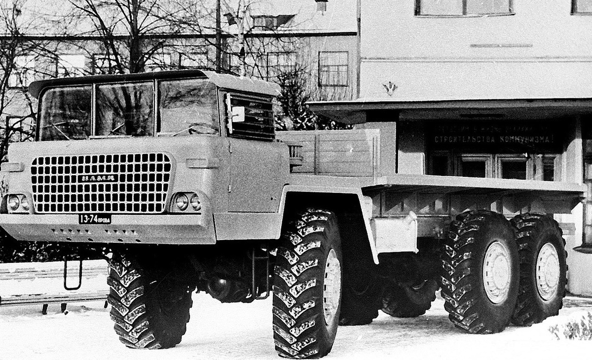 НАМИ-076 «Ермак»