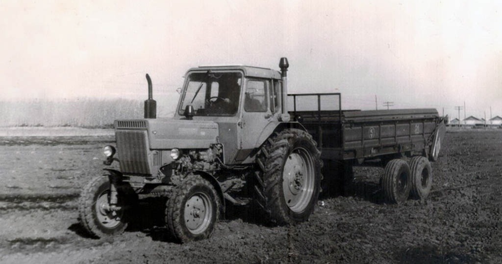 Самый универсальный советский трактор МТЗ-80, который выпускается до сих пор: рассказываю, чем он интересен