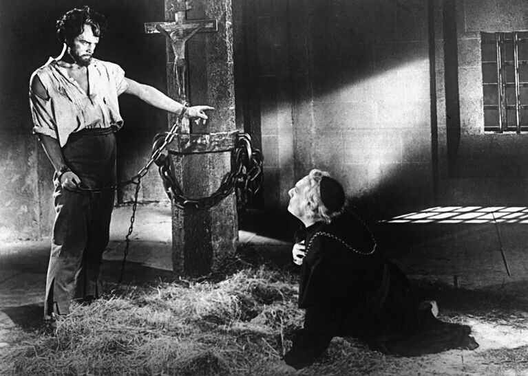 Кадр из к/ф "Овод"