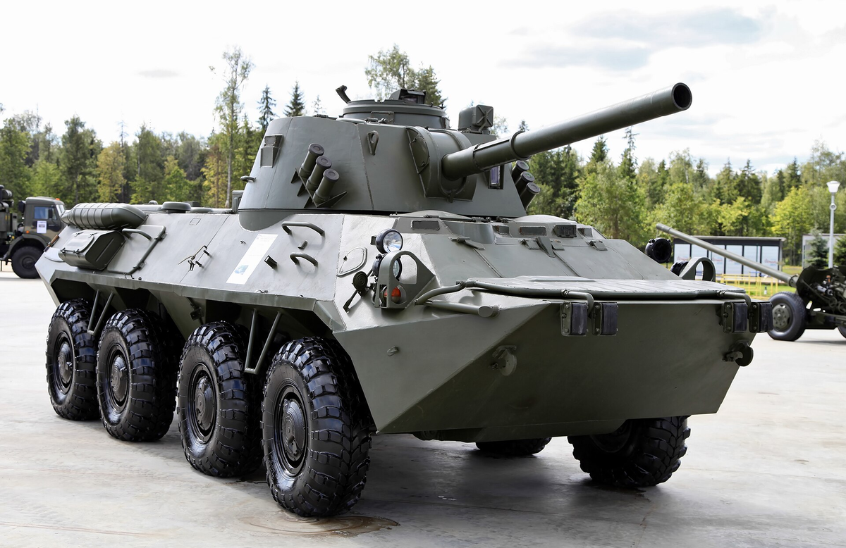 Самоходная артиллерийская установка 2С23 «Нона-СВК» собственной персоной. Фотография в свободном доступе.