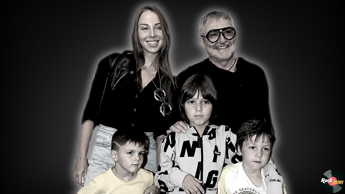 На фотографии: Дмитрий Дибров с бывшей женой и детьми